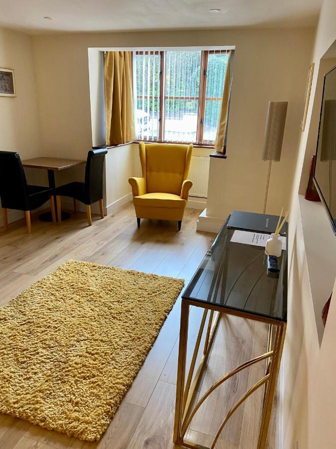 High Hedges Apartment A อ็อกซ์ฟอร์ด ภายนอก รูปภาพ